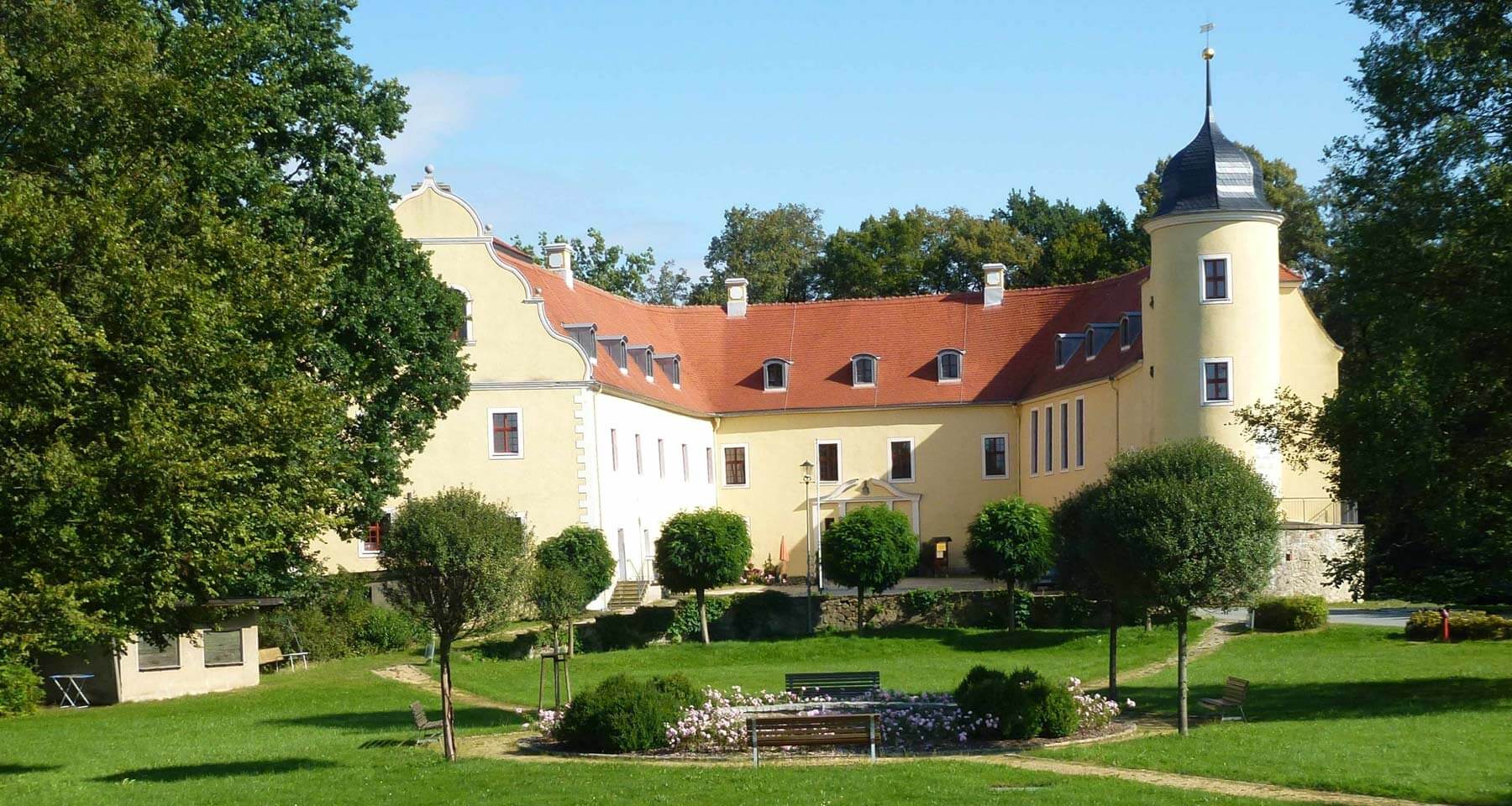 Wasserschloss Ebersbach und Gemeindeamt Schöpstal